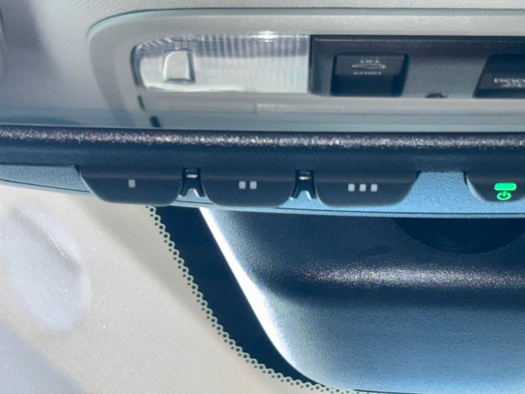 Thumbnail: 2025 Honda Odyssey - 20