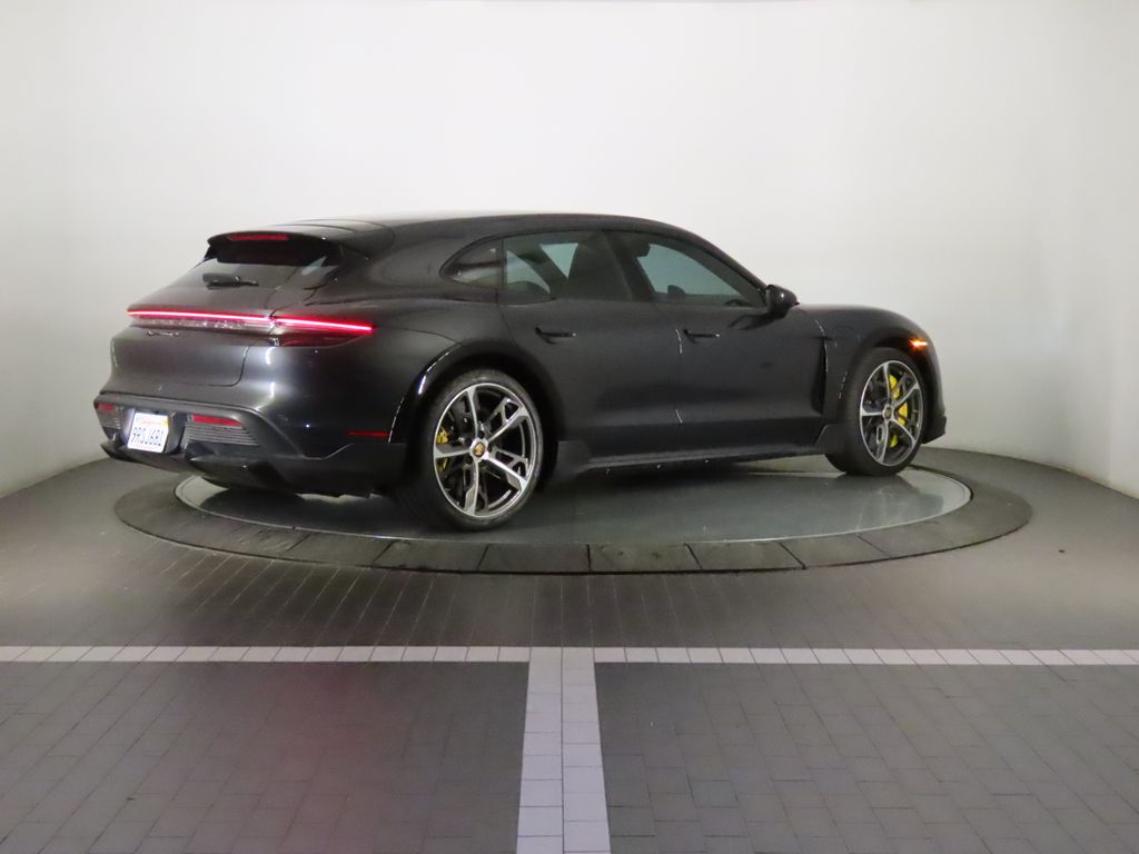 Thumbnail: 2023 Porsche Taycan - 7