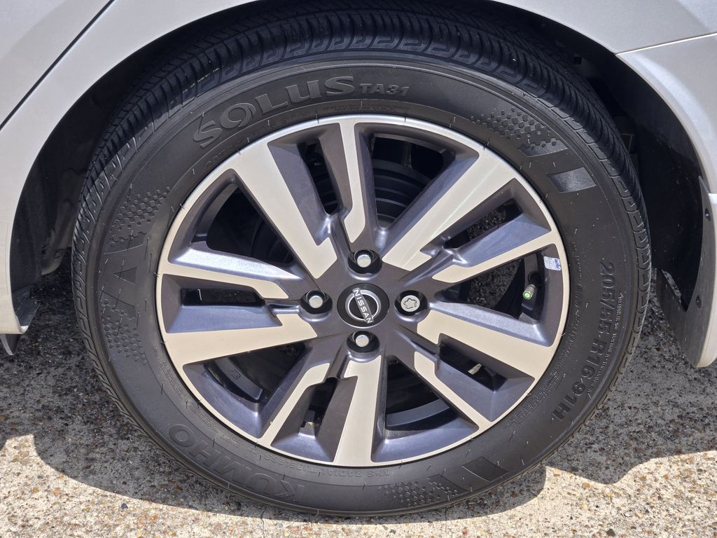 2024 Nissan Versa 1.6 S Silver at Bravo Nissan