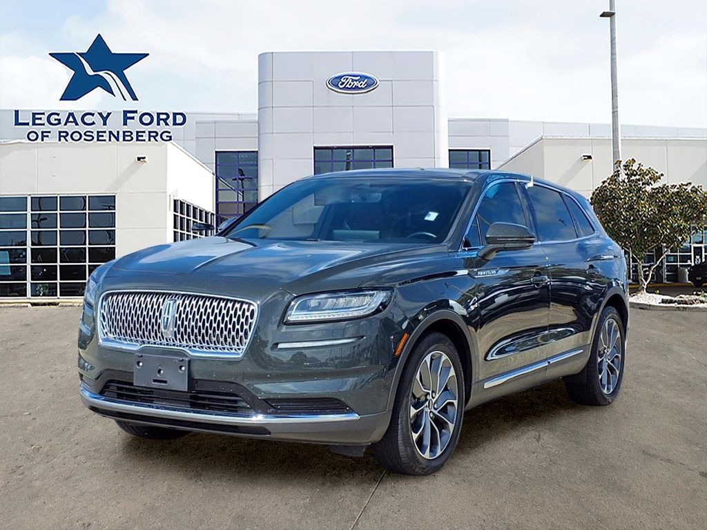 2022 Lincoln Nautilus Reserve Green at Emmons Autoplex