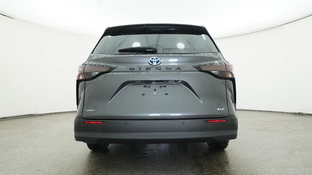 Thumbnail: 2025 Toyota Sienna - 5