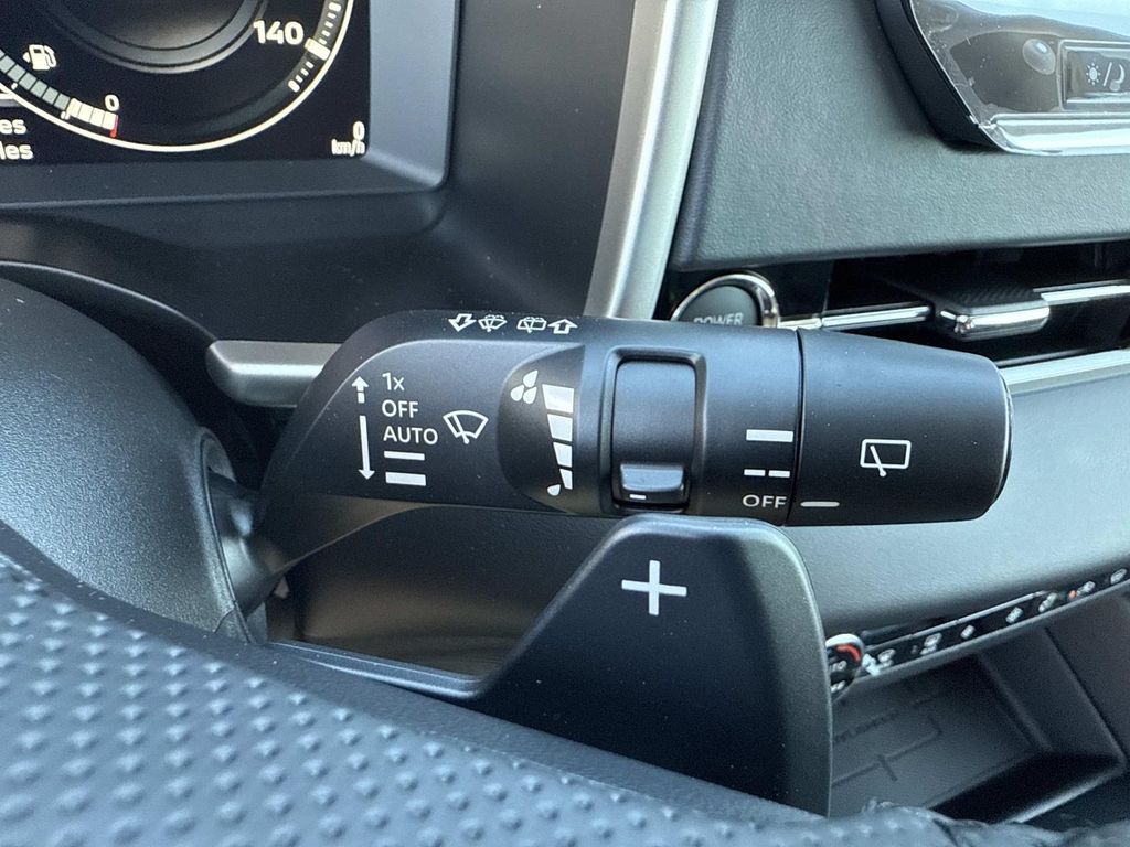 2025 Mitsubishi Outlander Plug-in Hybrid SE - Photo 34
