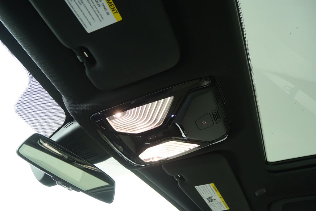 Thumbnail: 2021 BMW X5 - 25