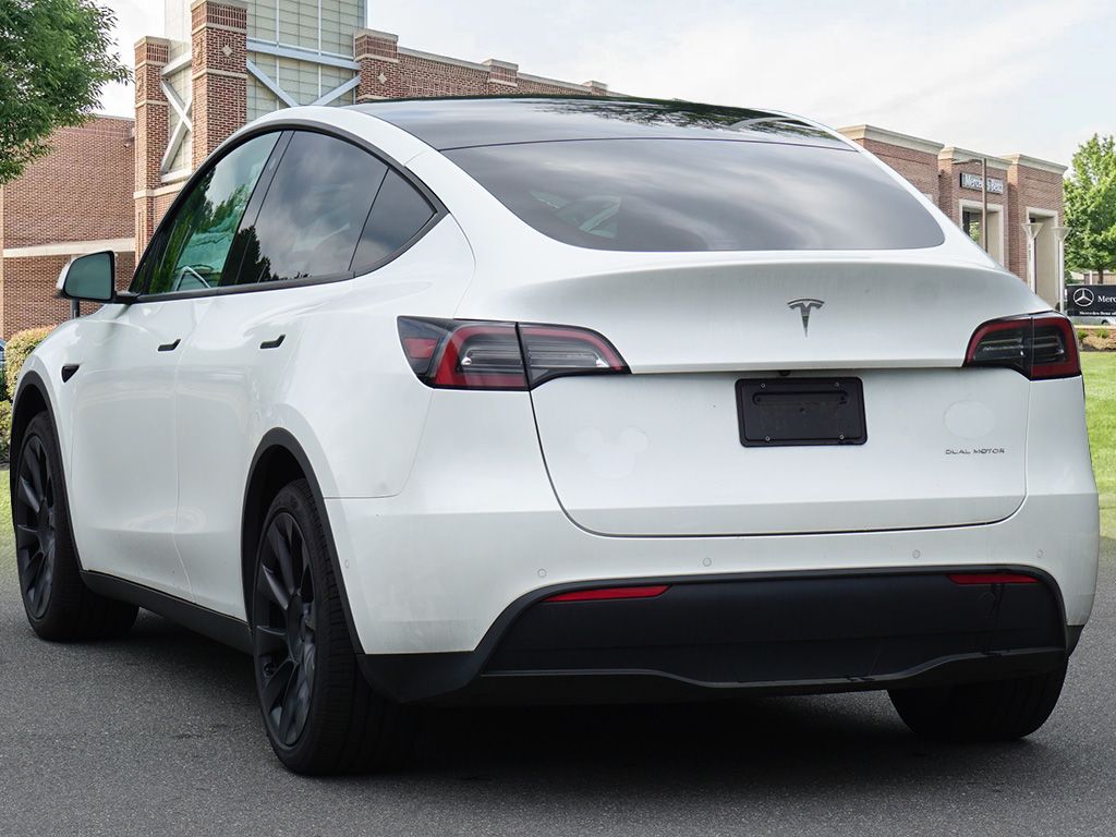 Thumbnail: 2022 Tesla Model Y - 6