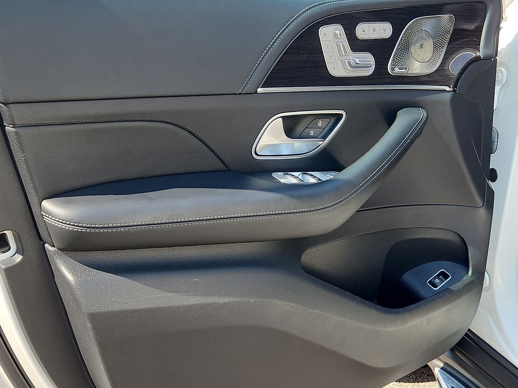 Thumbnail: 2022 Mercedes-Benz GLS - 13