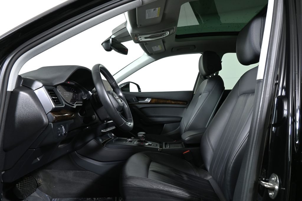 Thumbnail: 2019 Audi Q5 - 3