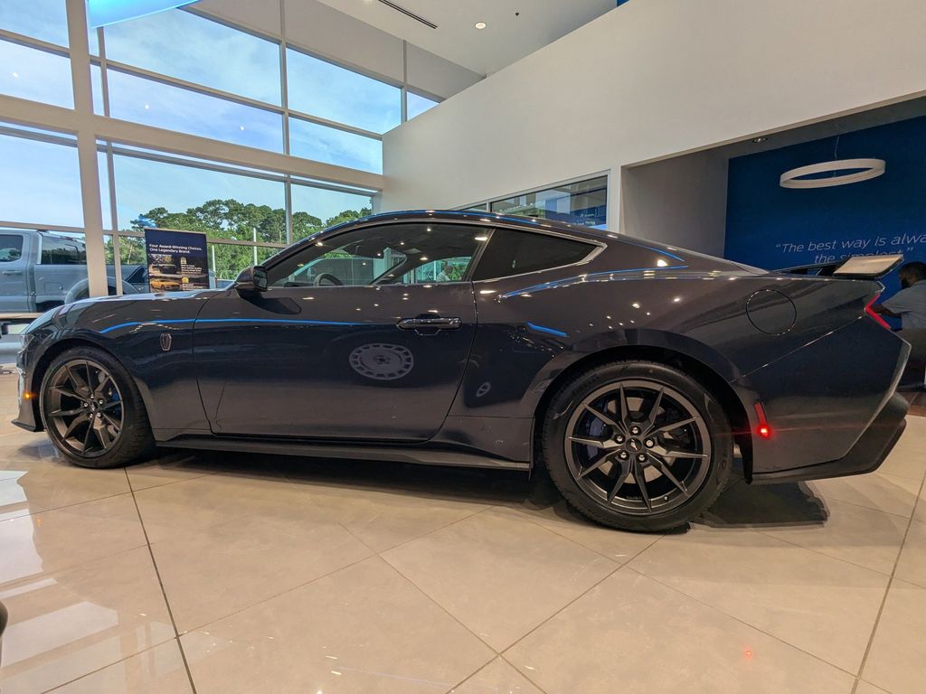 2025 Ford Mustang Dark Horse