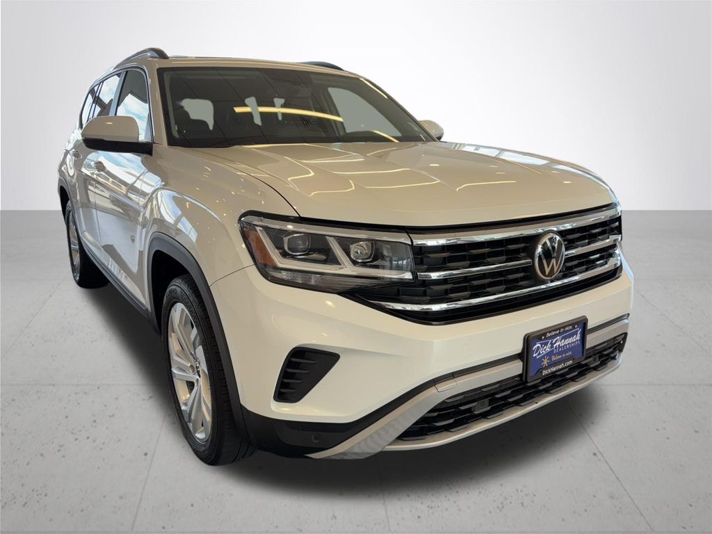 2022 Volkswagen Atlas 3.6L V6 SE w/Technology