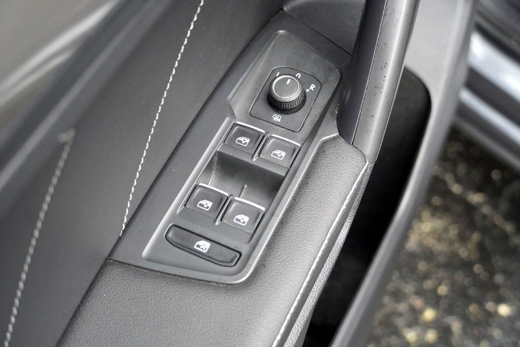 Used Car 2023 Volkswagen Tiguan  2.0t Se R-line Black For Sale Under $25,000 In Taylor, Texas