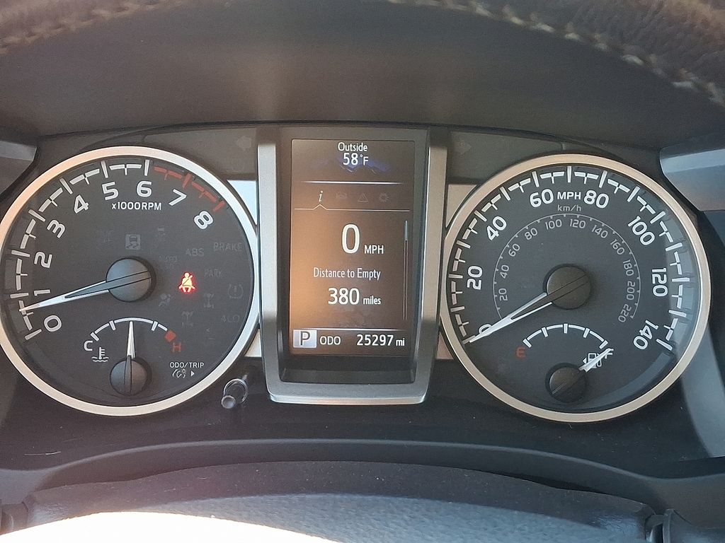 Thumbnail: 2022 Toyota Tacoma - 20