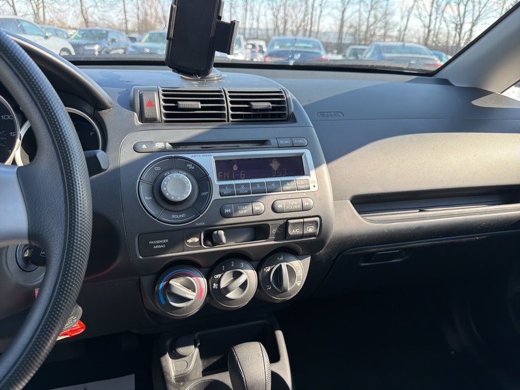 Thumbnail: 2008 Honda Fit - 15