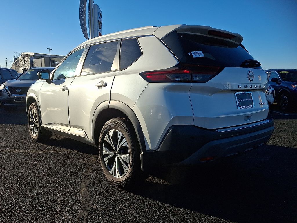 Thumbnail: 2022 Nissan Rogue - 4