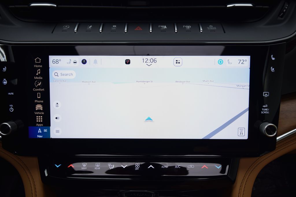 new 2026 Jeep Grand Cherokee car, priced at $61,089
