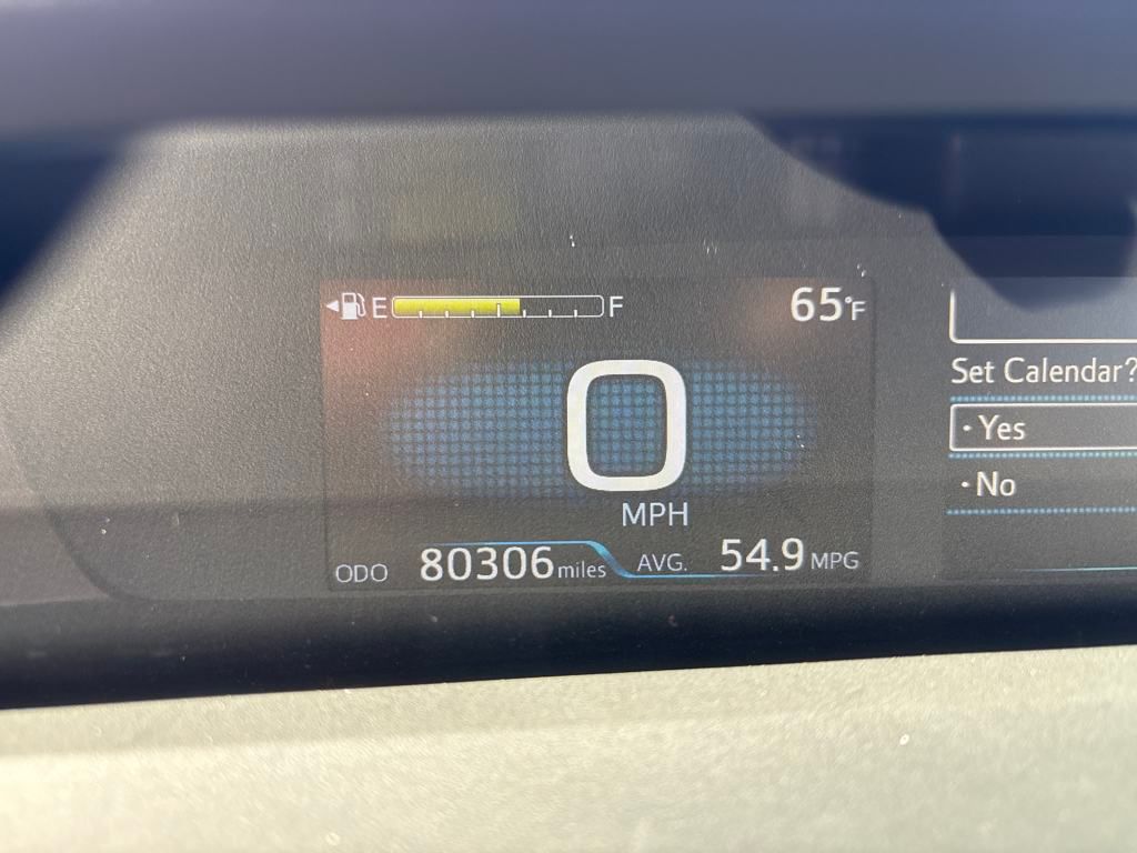 2022 Magnetic Gray Metallic Toyota Prius L FWD Hatchback