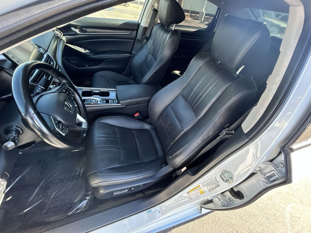 Thumbnail: 2020 Honda Accord - 11