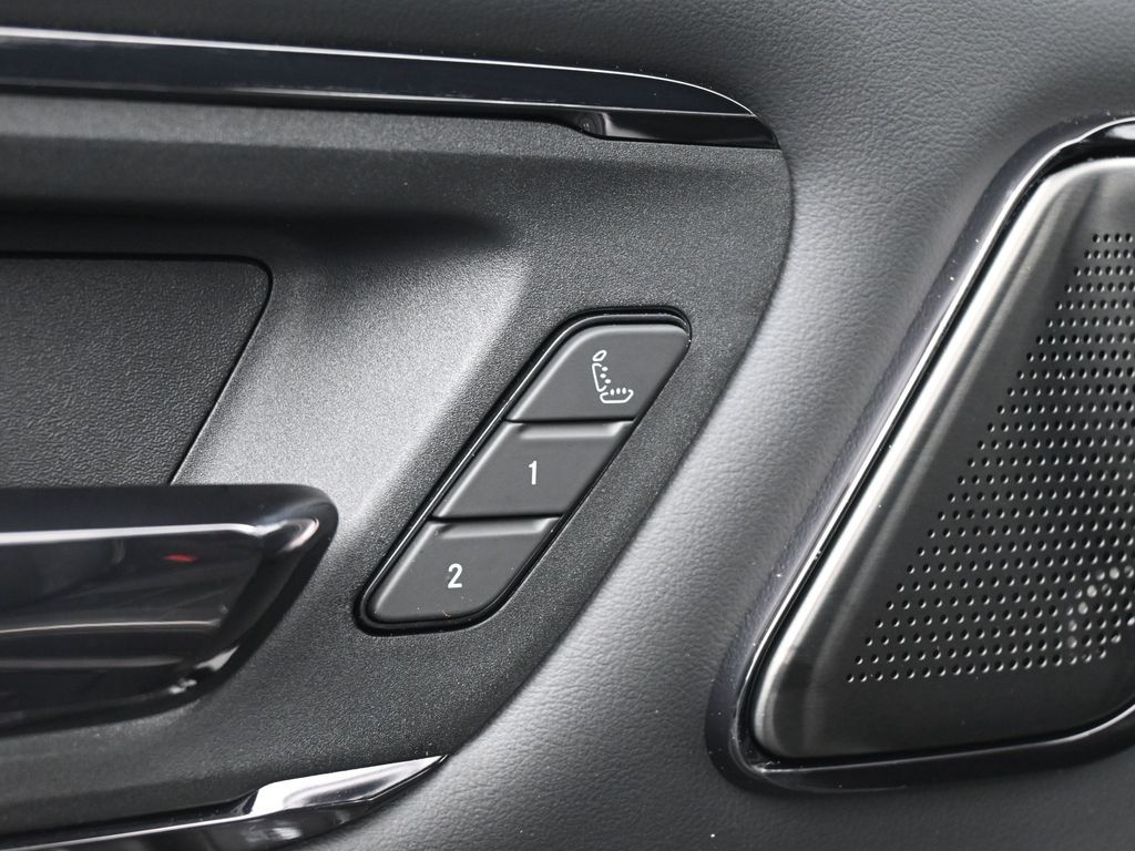 New 2026 Bright White Clearcoat Ram Limited image 17