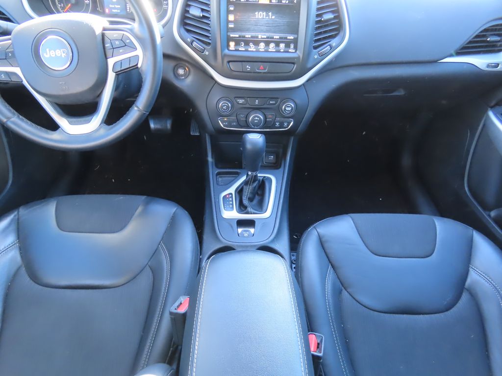 Thumbnail: 2018 Jeep Cherokee - 9