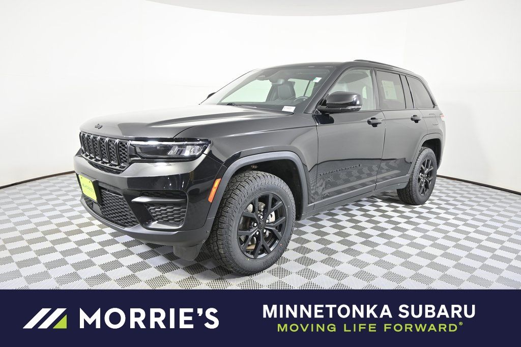 2024 Jeep Grand Cherokee Altitude 4WD