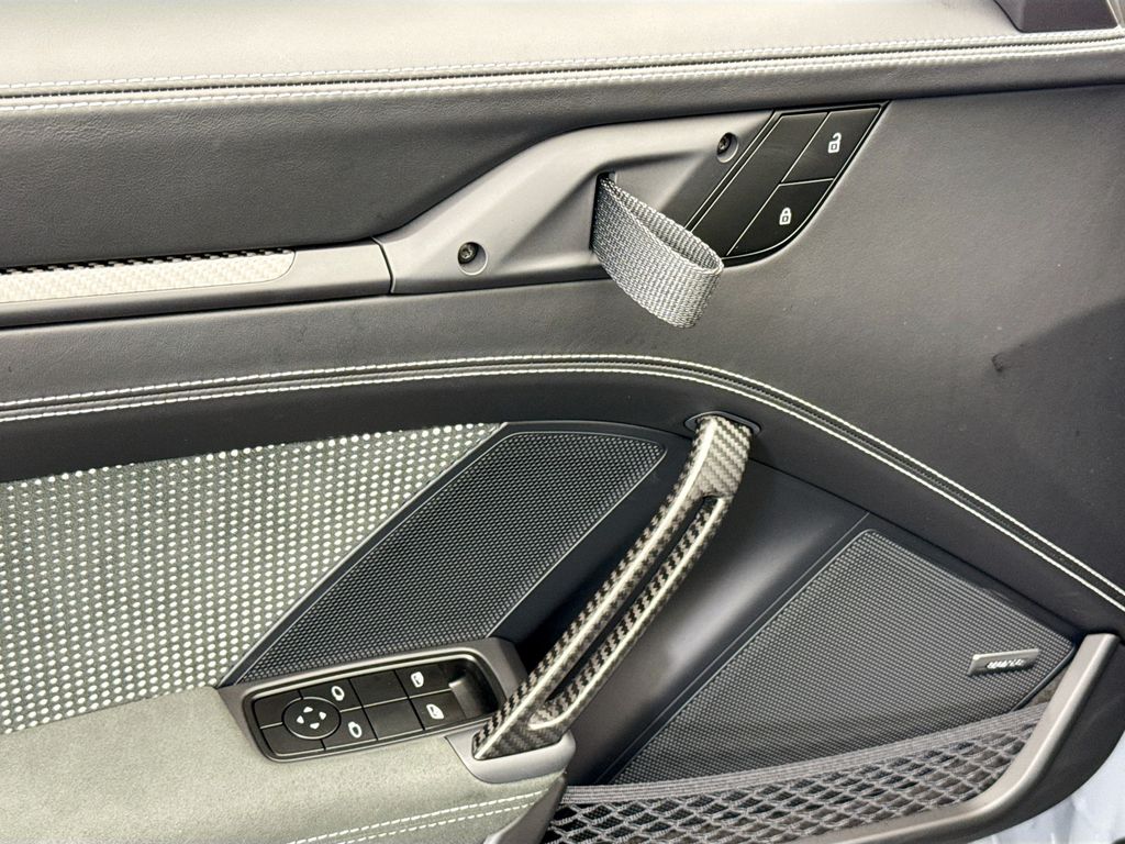 Thumbnail: 2025 Porsche 911 - 22