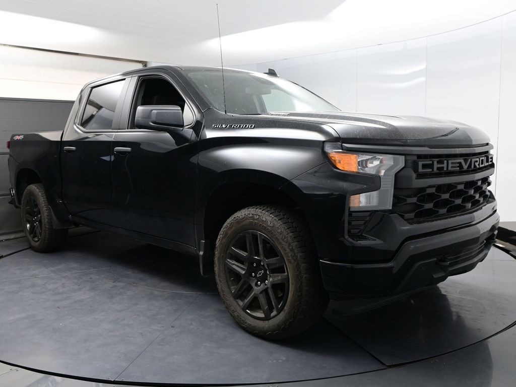 View vehicle photo 2