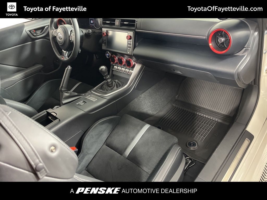 Thumbnail: 2024 Toyota GR86 - 4