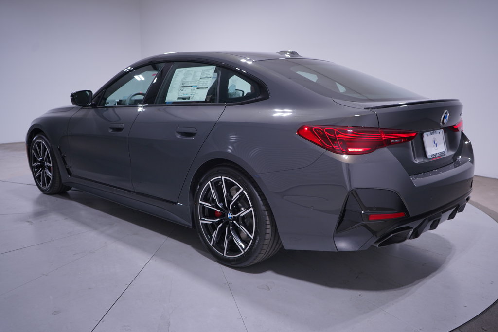 Thumbnail: 2026 BMW 4 Series - 3