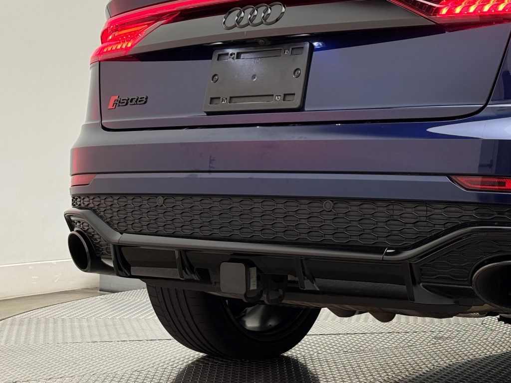 Thumbnail: 2021 Audi RS Q8 - 16