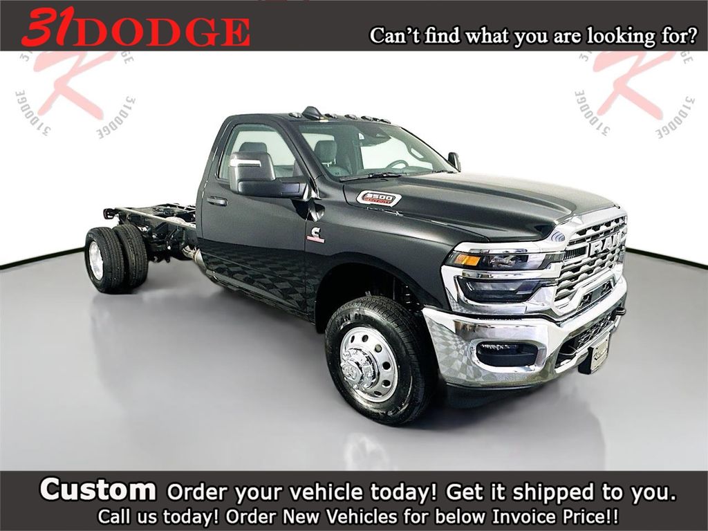 2026 RAM 3500 Chassis Tradesman Regular Cab LB DRW 4WD