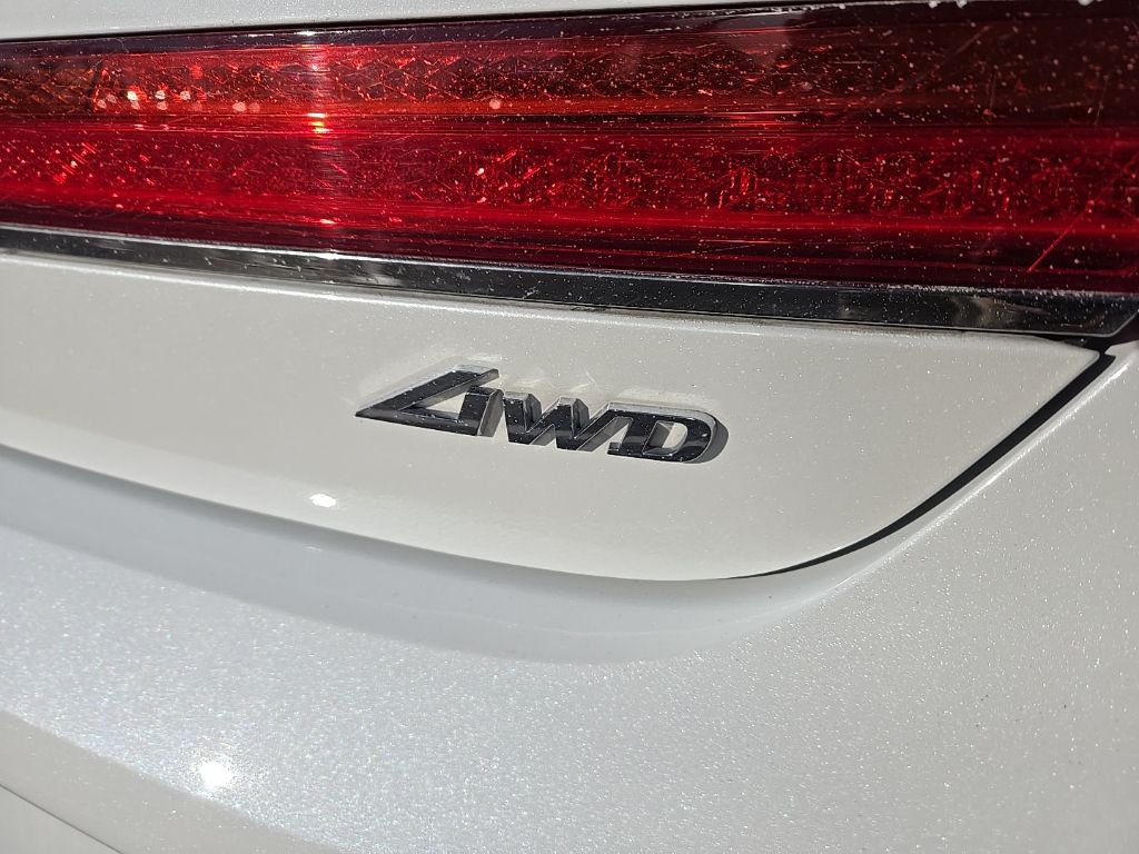 2021 Genesis G90 Premium 12