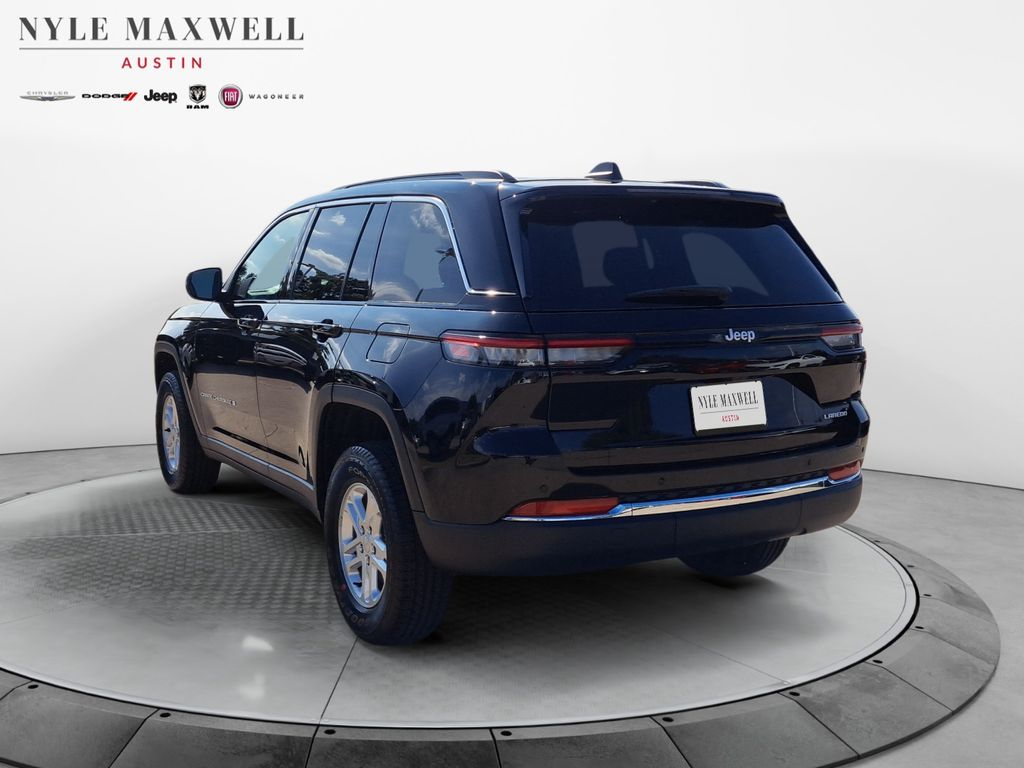 New Car 2025 Jeep Grand Cherokee  Laredo For Sale Under $35,000 In Austin, Texas