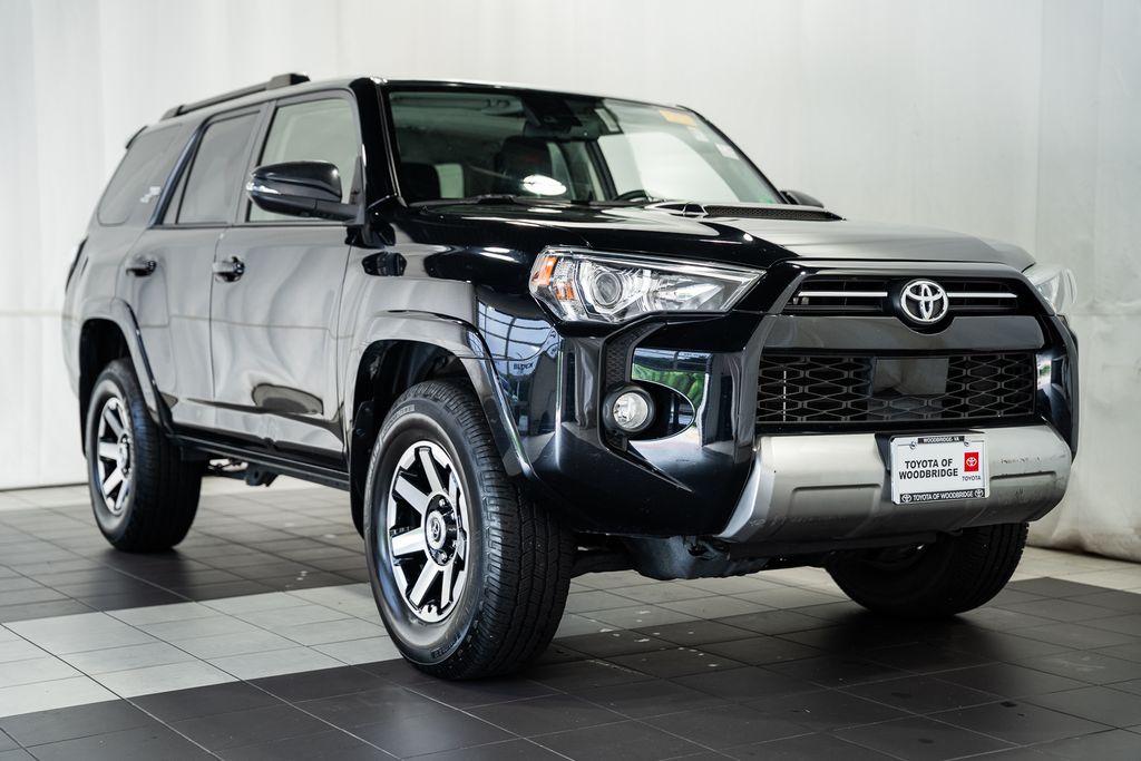 Midnight Black Metallic 2020 Toyota 4Runner SUV / Crossover Four-Wheel Drive 5-Speed Automatic Overdrive