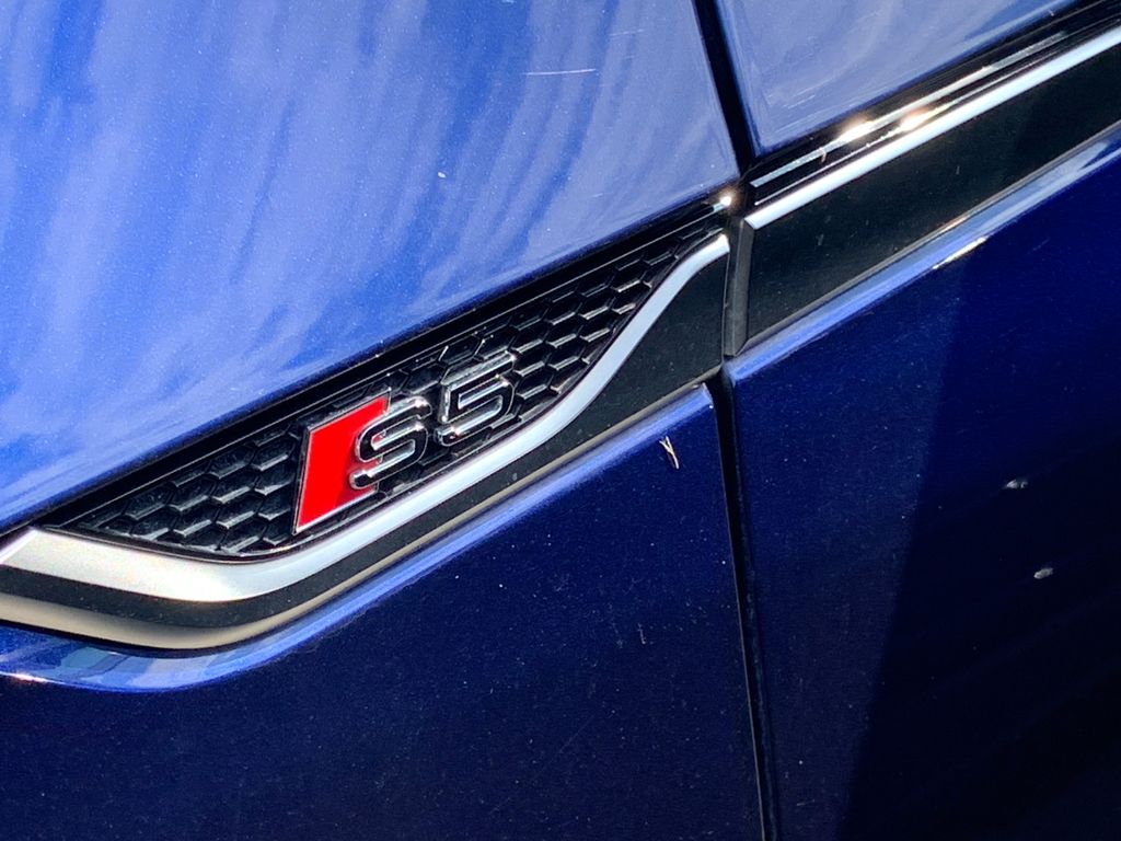 Thumbnail: 2022 Audi S5 - 5