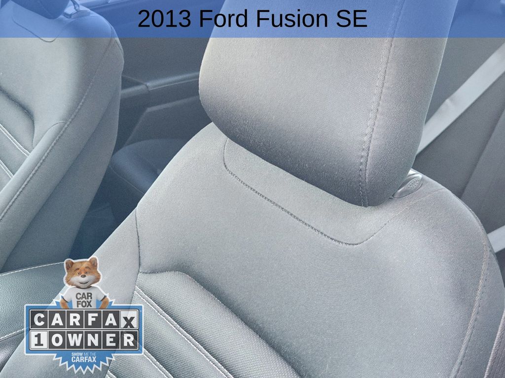 2013 Ford Fusion SE 16