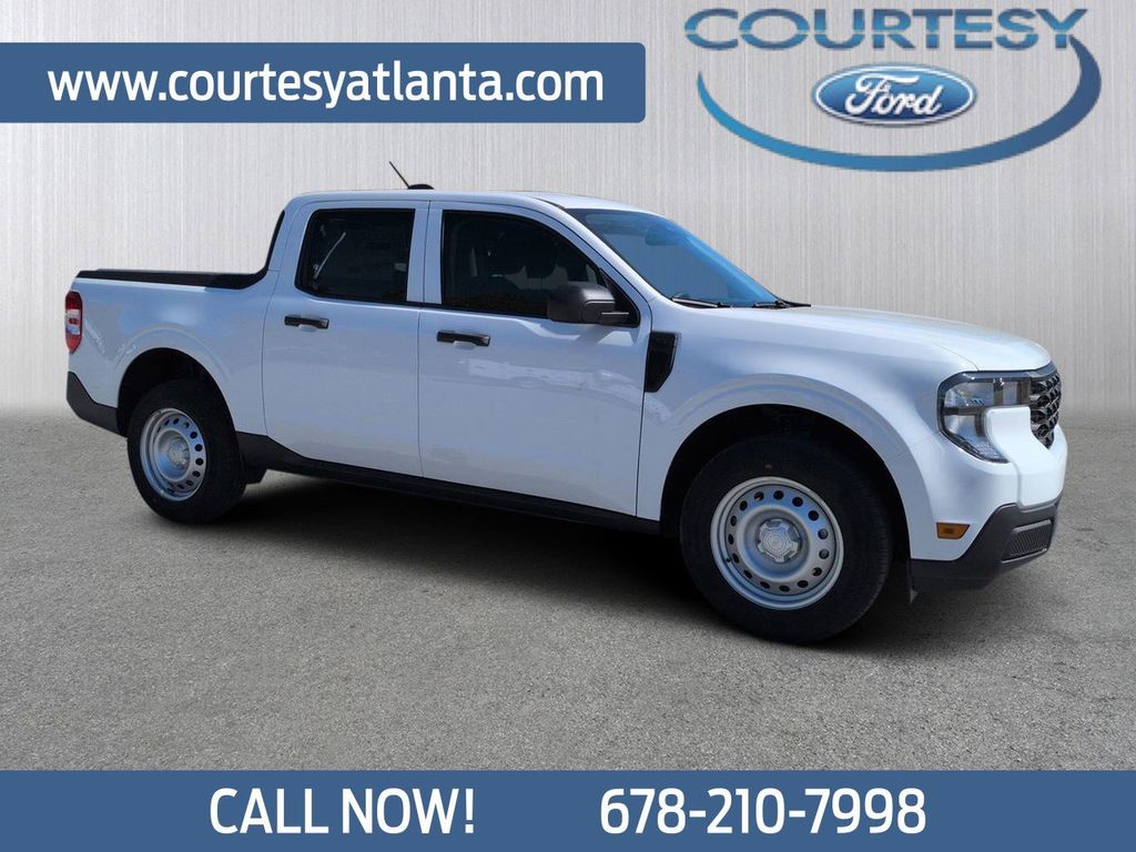 Oxford White 2025 Ford Maverick XL SuperCrew FWD Pickup Truck Front-Wheel Drive Continuously Variable Transmission
