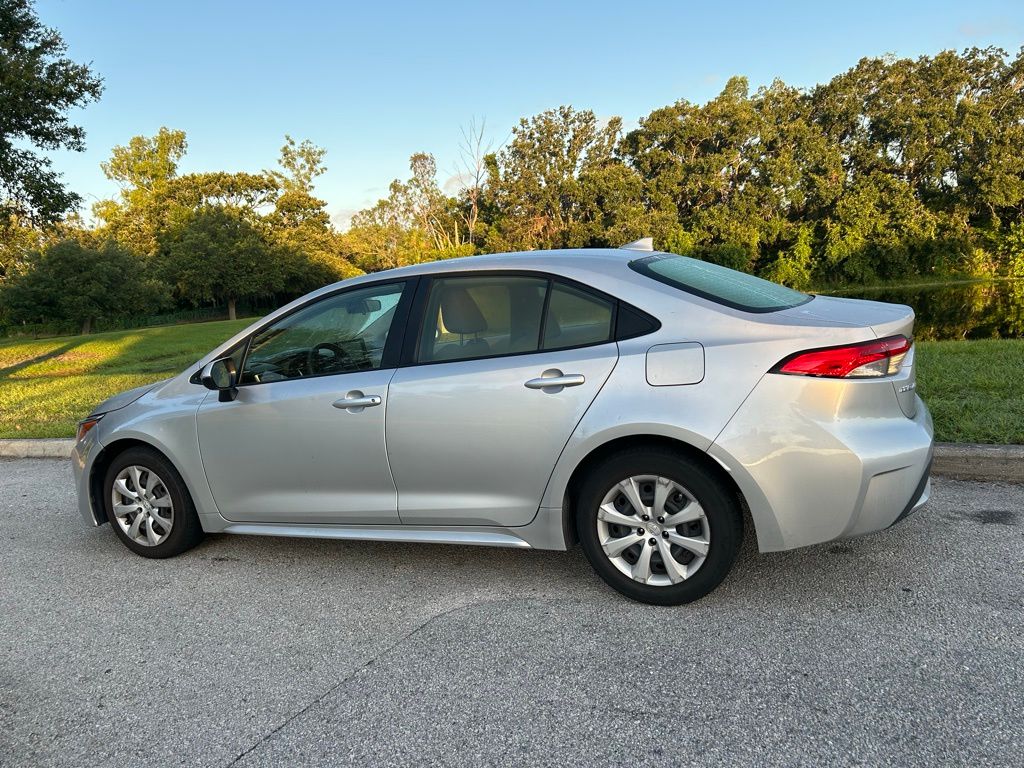Thumbnail: 2022 Toyota Corolla - 3