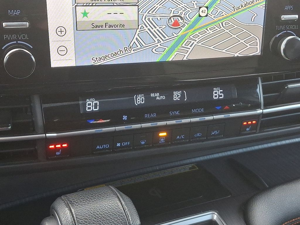 Thumbnail: 2022 Toyota Sienna - 20