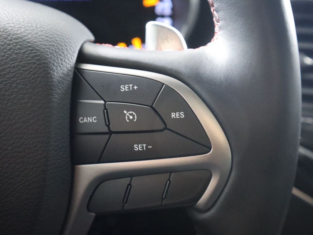 Thumbnail: 2021 Jeep Grand Cherokee - 12