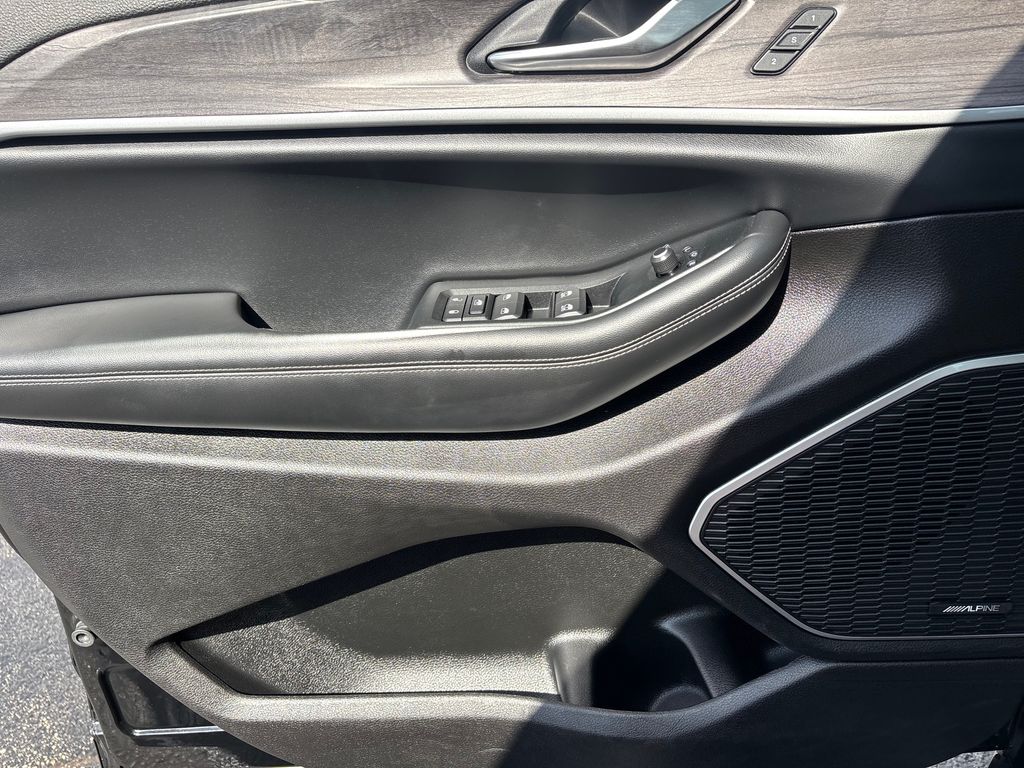 Used Car 2022 Jeep Grand Cherokee  Limited For Sale Under $30,000 In Austin, Texas