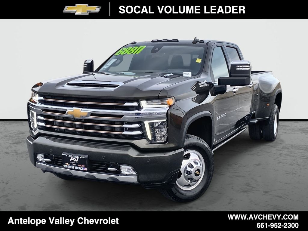 Greenstone Metallic 2023 Chevrolet Silverado 3500HD High Country Crew Cab 4WD Pickup Truck Four-Wheel Drive Automatic