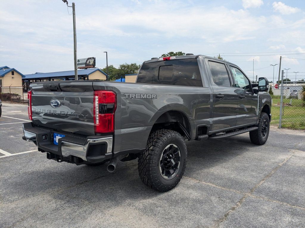 2025 Ford F-350 Super Duty XLT