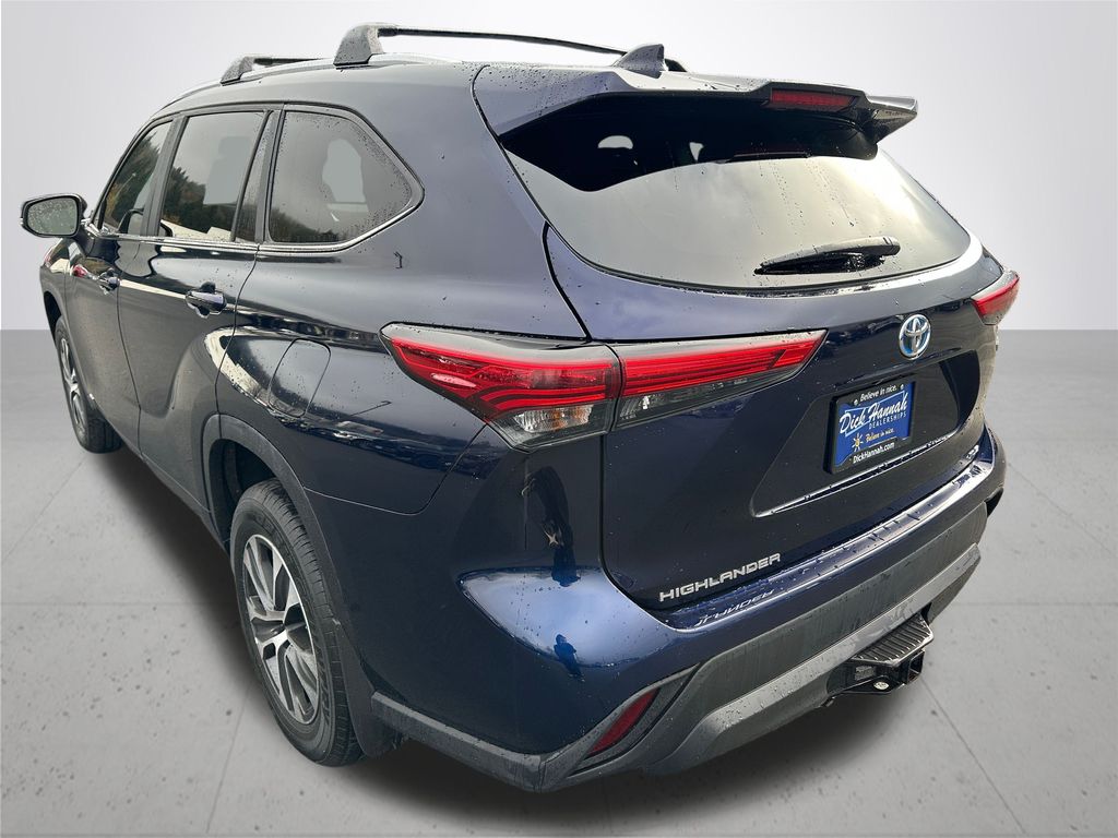 2023 Toyota Highlander Hybrid XLE