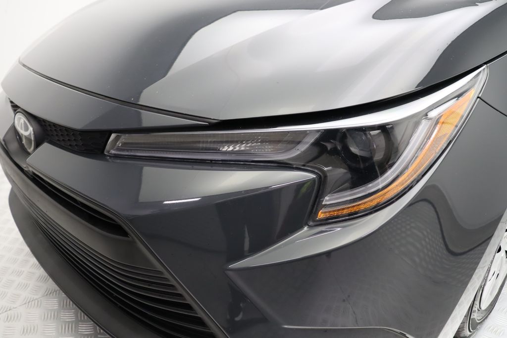 Thumbnail: 2023 Toyota Corolla - 3