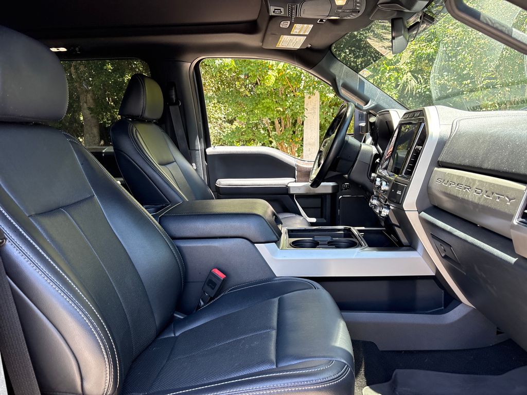 Used 2022 Gray Ford Lariat image 30