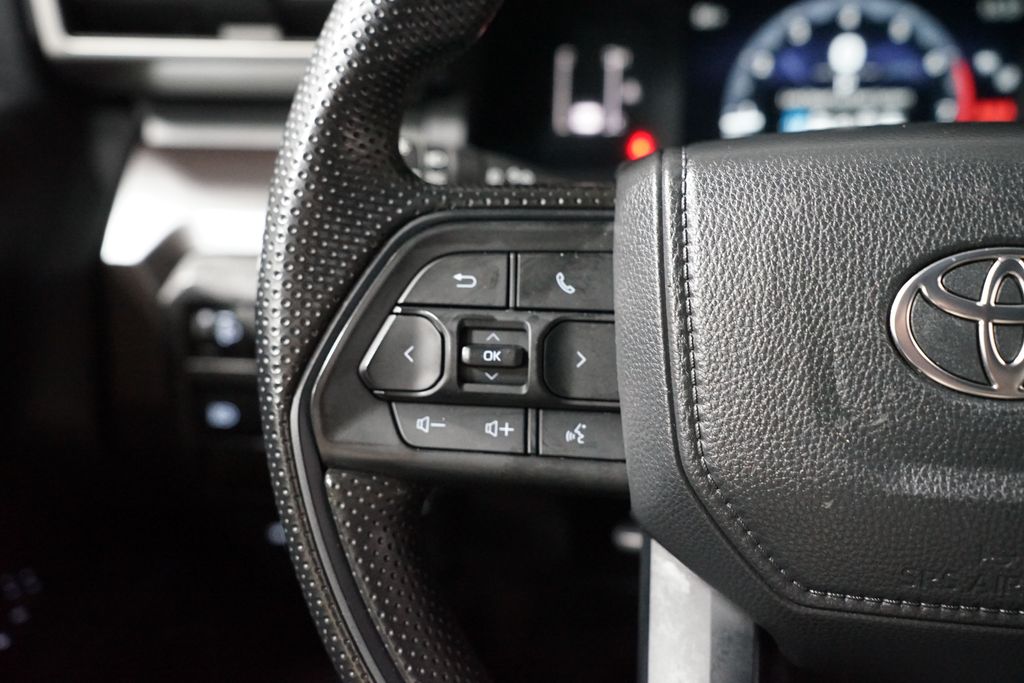 Thumbnail: 2024 Toyota Tacoma - 15