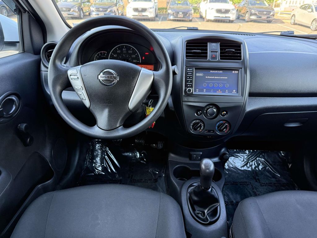 2019 Nissan Versa Sedan S - Photo 17