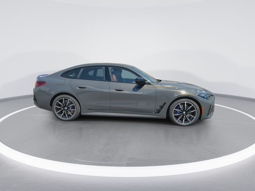 Thumbnail: 2026 BMW i4 - 9