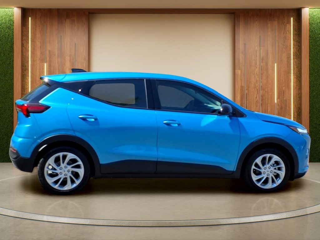 ChevroletBolt EV31