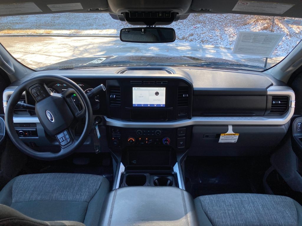 2023 Ford F-450 Chassis XLT