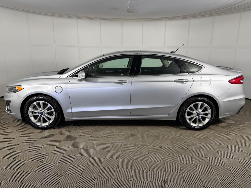 Used 2019 Silver Ford Titanium image 14