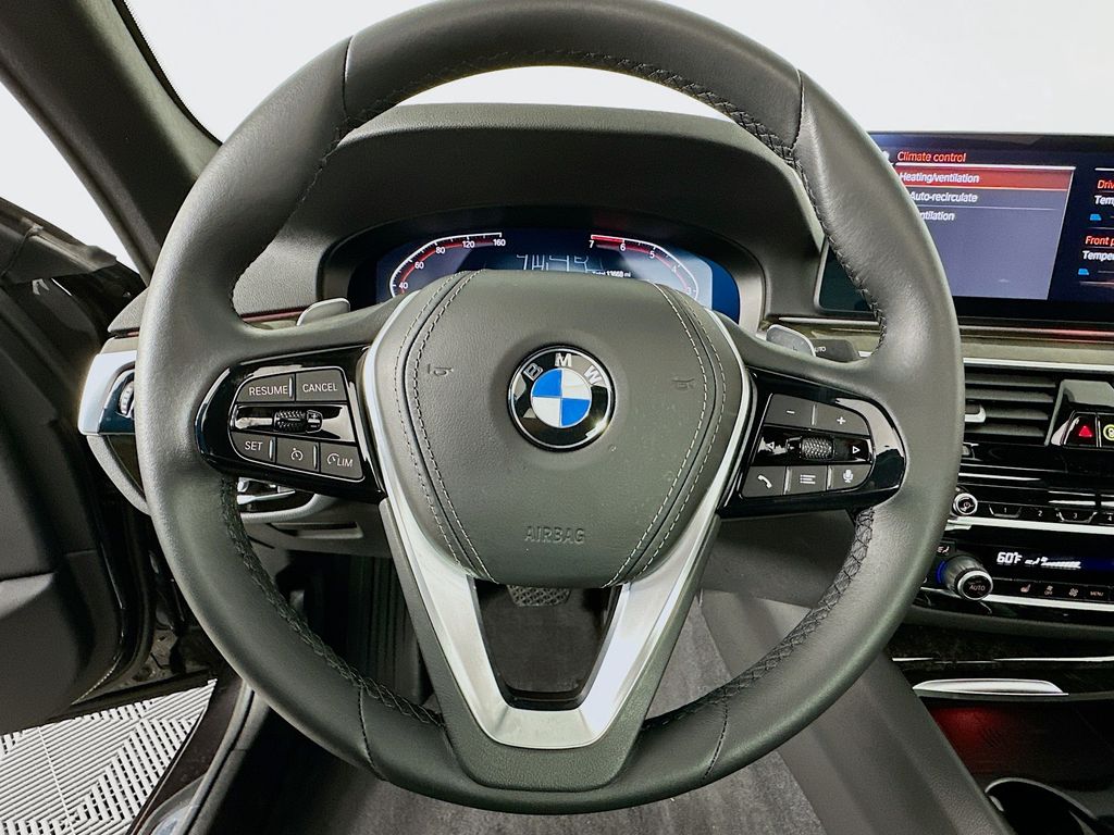 2023 BMW 5 Series 530i 11